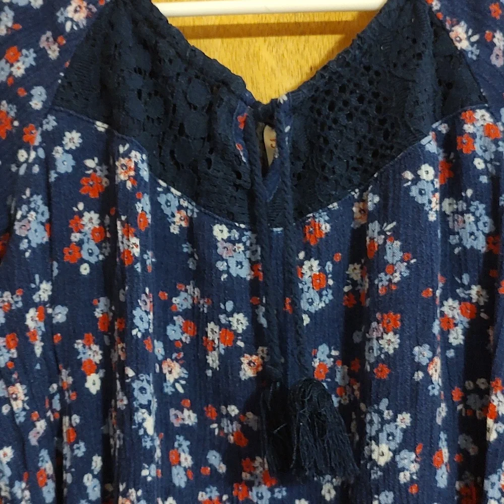 Justice Girls Floral Boho Blouse Blue Crochet Tassels Scoop Neck Bell Sleeve 6/7